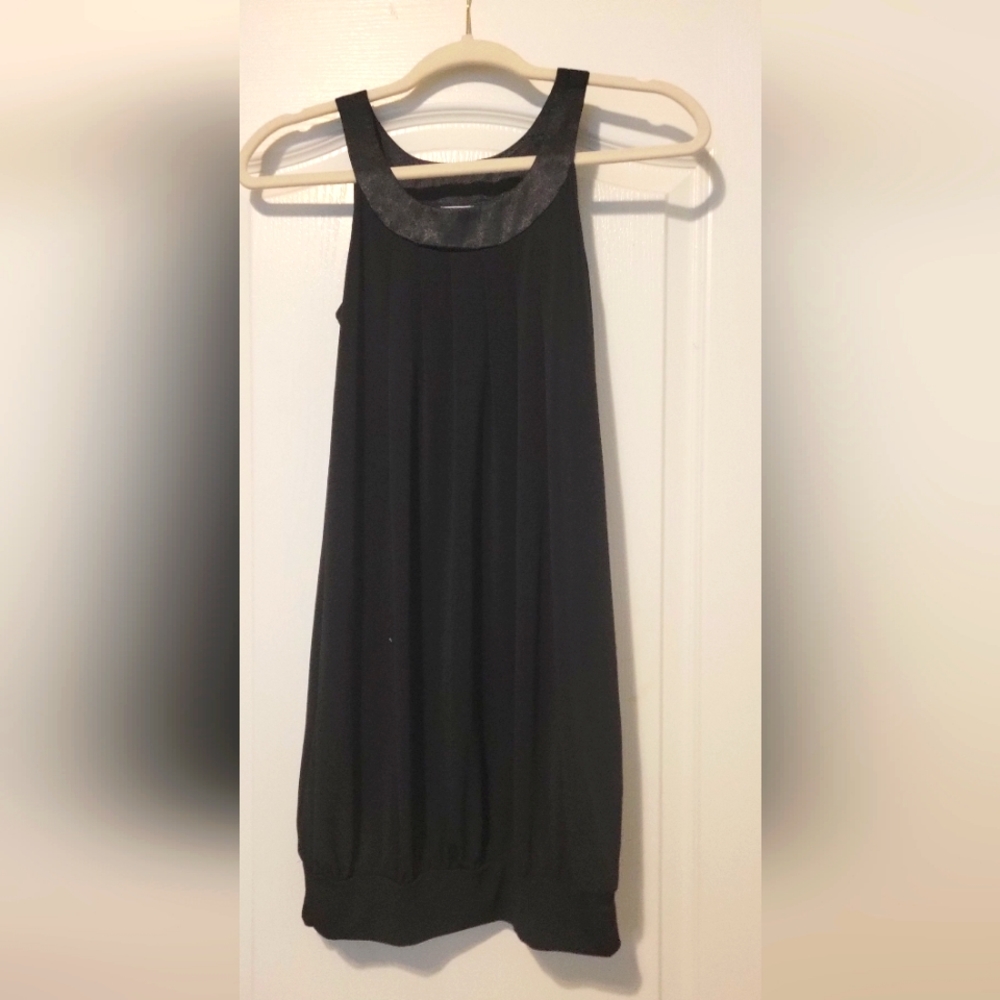 NWOT black dress. Size 16 (juniors).